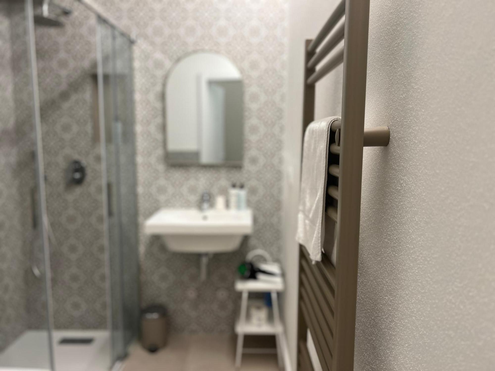 Mercadante Suite Central City ミラノ エクステリア 写真