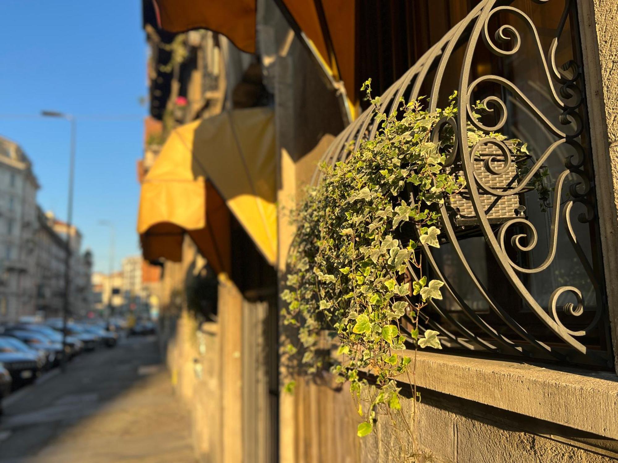 Mercadante Suite Central City ミラノ エクステリア 写真