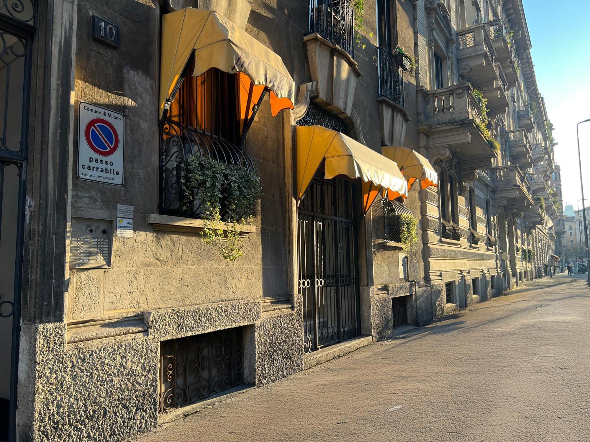 Mercadante Suite Central City ミラノ エクステリア 写真